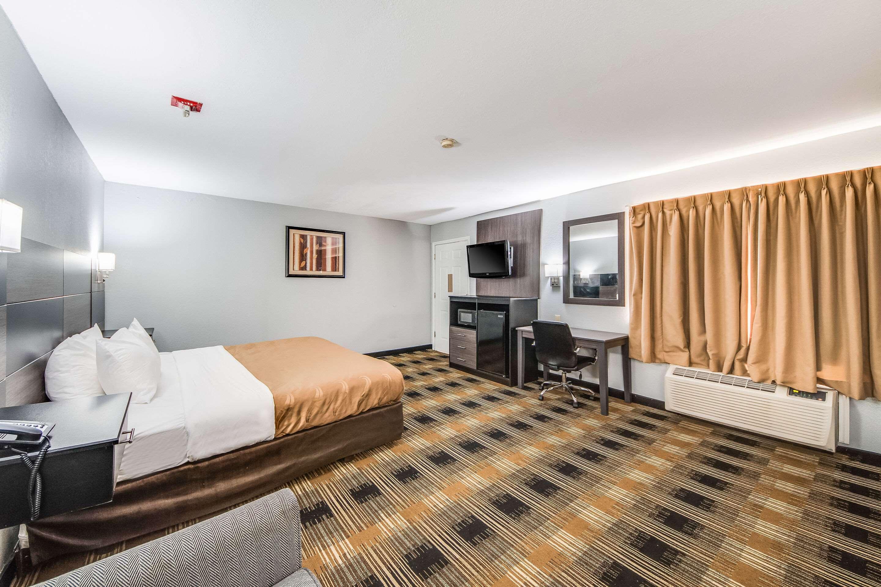 Quality Inn Near Medical Center Сан-Антонио Экстерьер фото