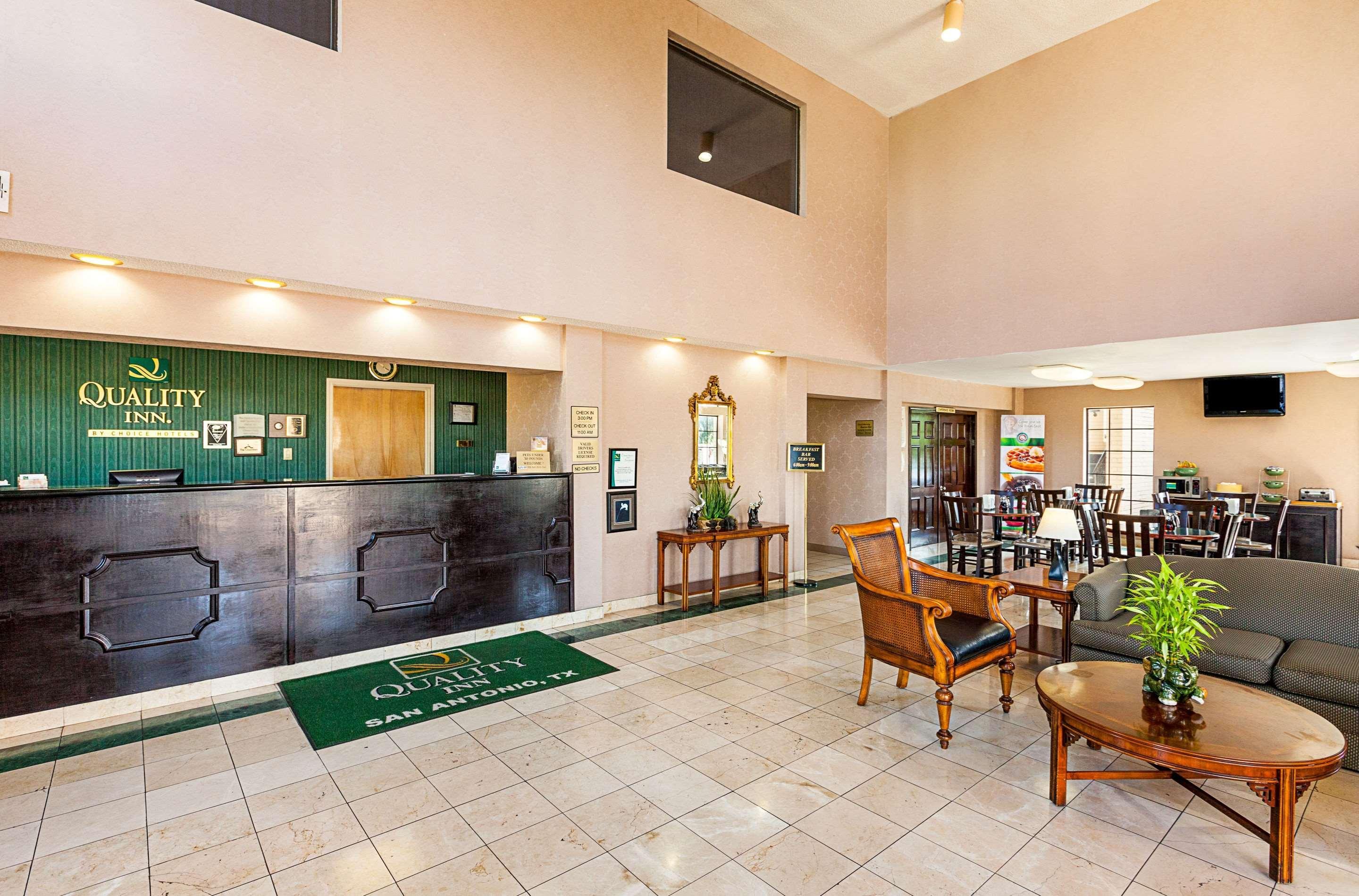Quality Inn Near Medical Center Сан-Антонио Экстерьер фото