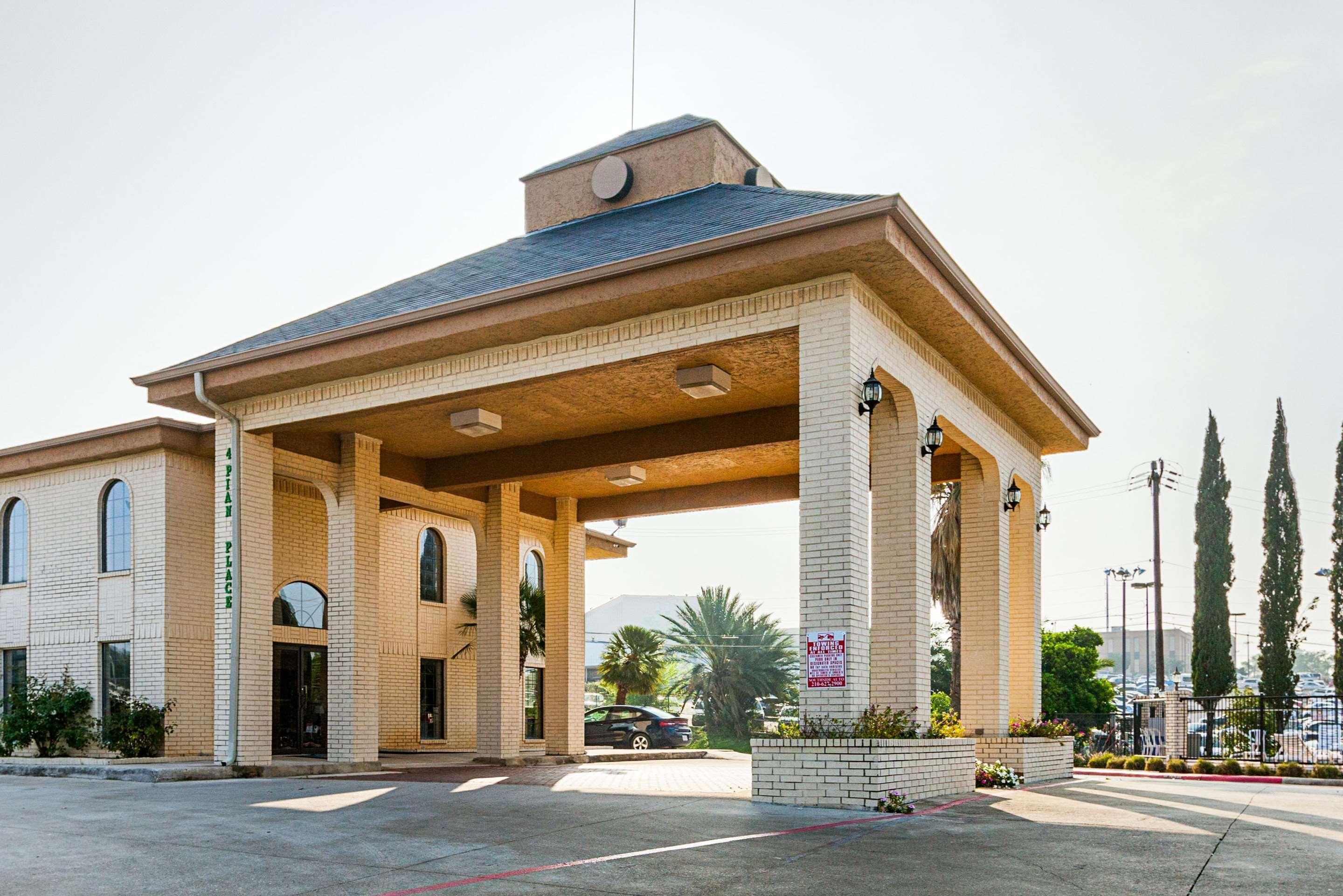 Quality Inn Near Medical Center Сан-Антонио Экстерьер фото