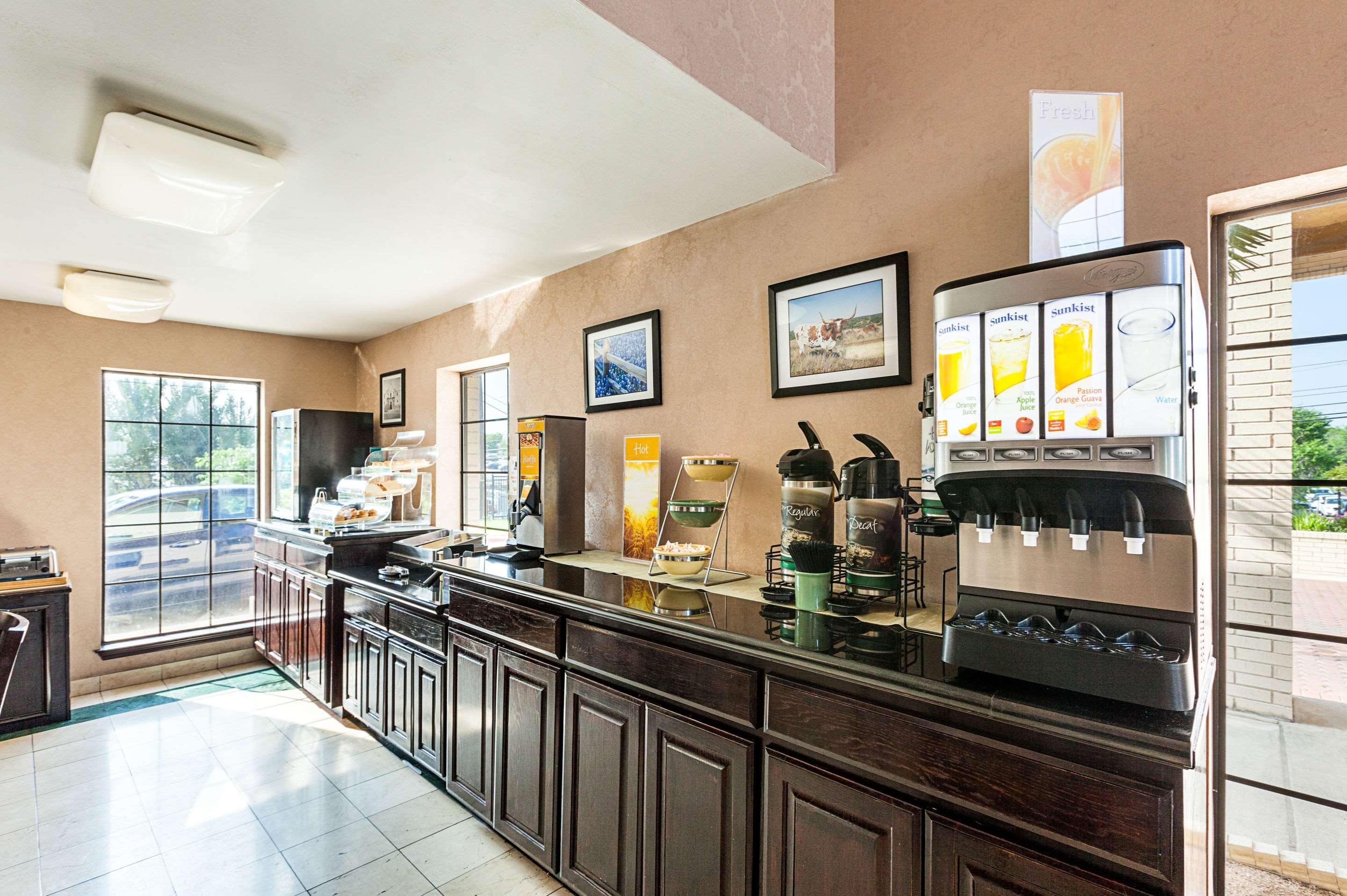 Quality Inn Near Medical Center Сан-Антонио Экстерьер фото