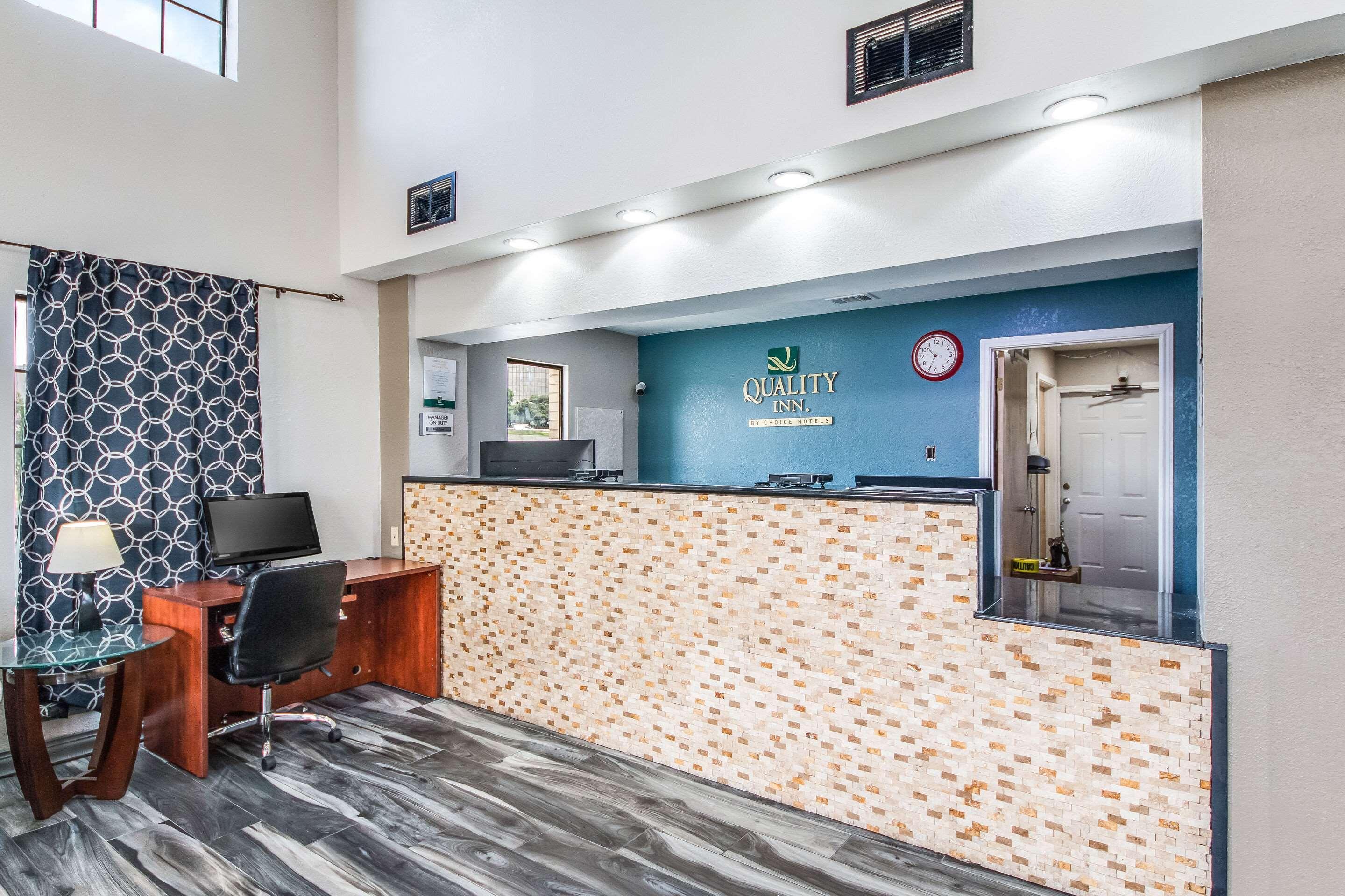 Quality Inn Near Medical Center Сан-Антонио Экстерьер фото