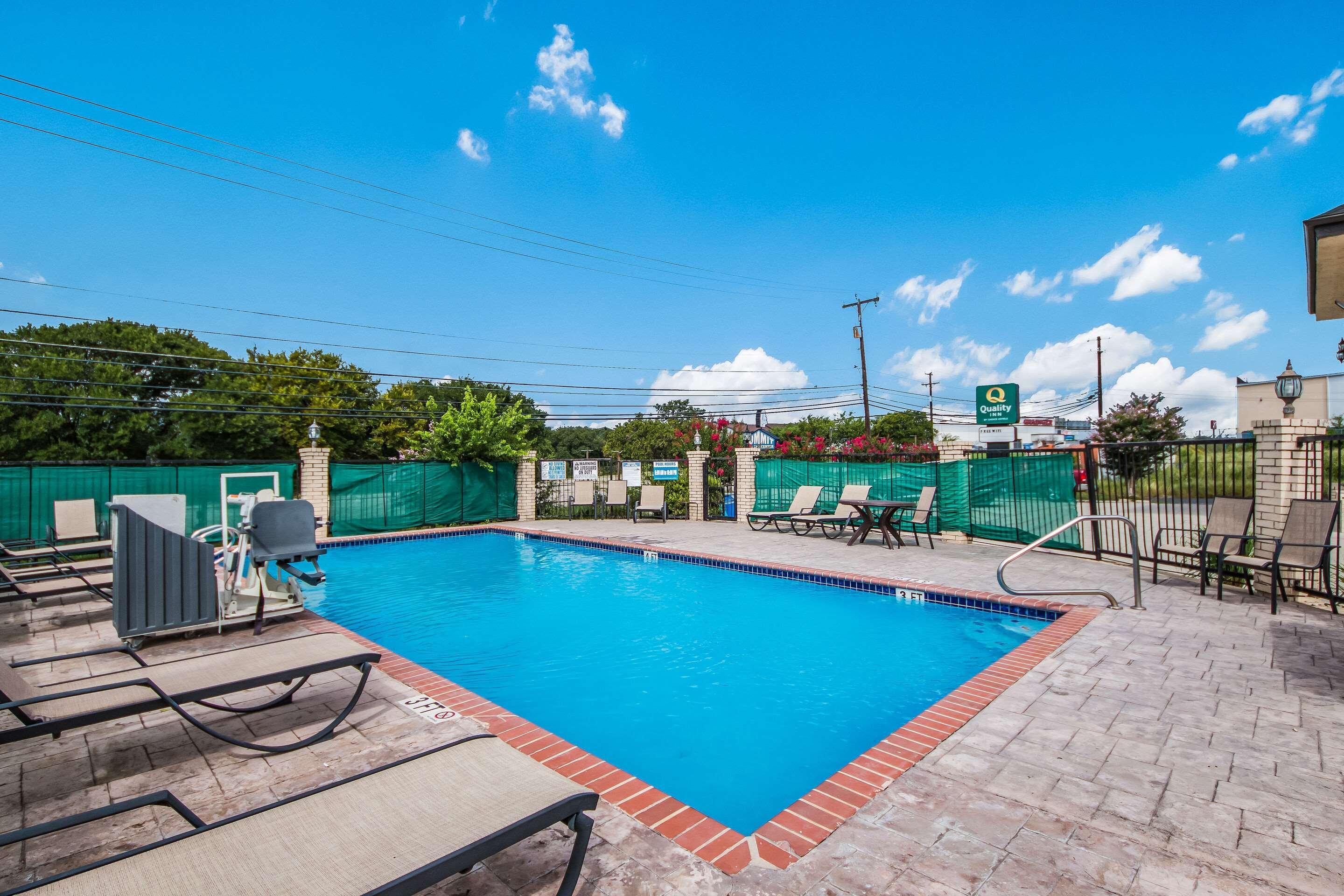 Quality Inn Near Medical Center Сан-Антонио Экстерьер фото